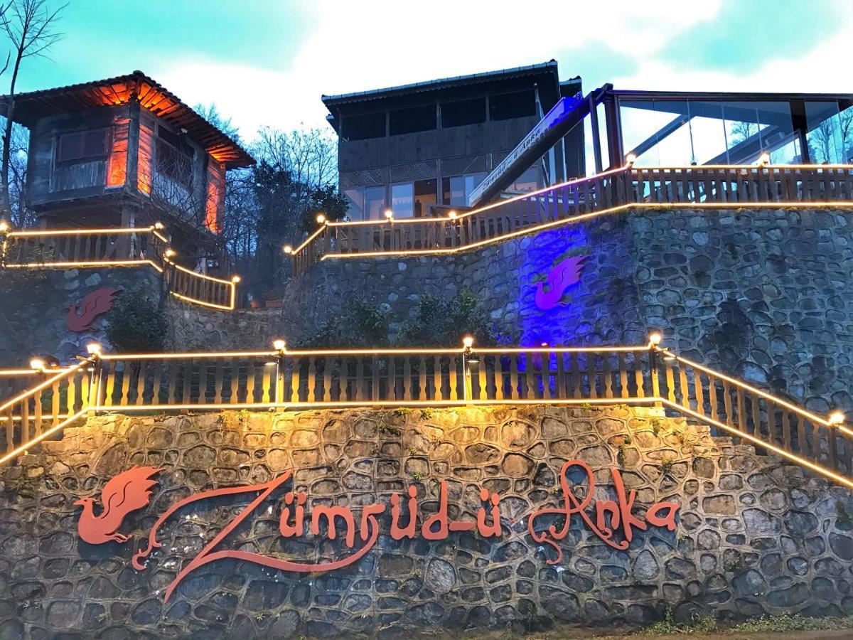 Zumruduanka Hotel *